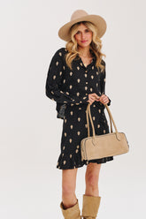 Kabelka z pískovce ve tvaru bagety